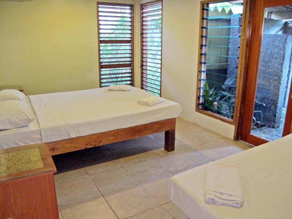 Beachouse Resort Namatakula Bilik gambar