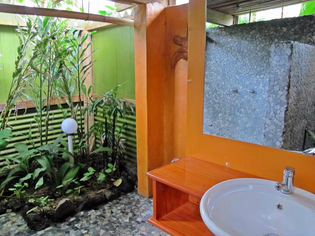 Beachouse Resort Namatakula Bilik gambar